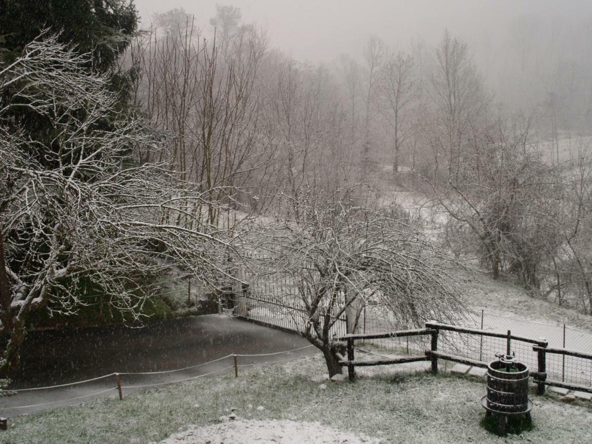 B&B Cascina Dei Levrieri Capriglio Esterno foto