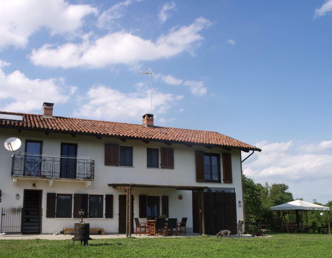 B&B Cascina Dei Levrieri Capriglio Esterno foto